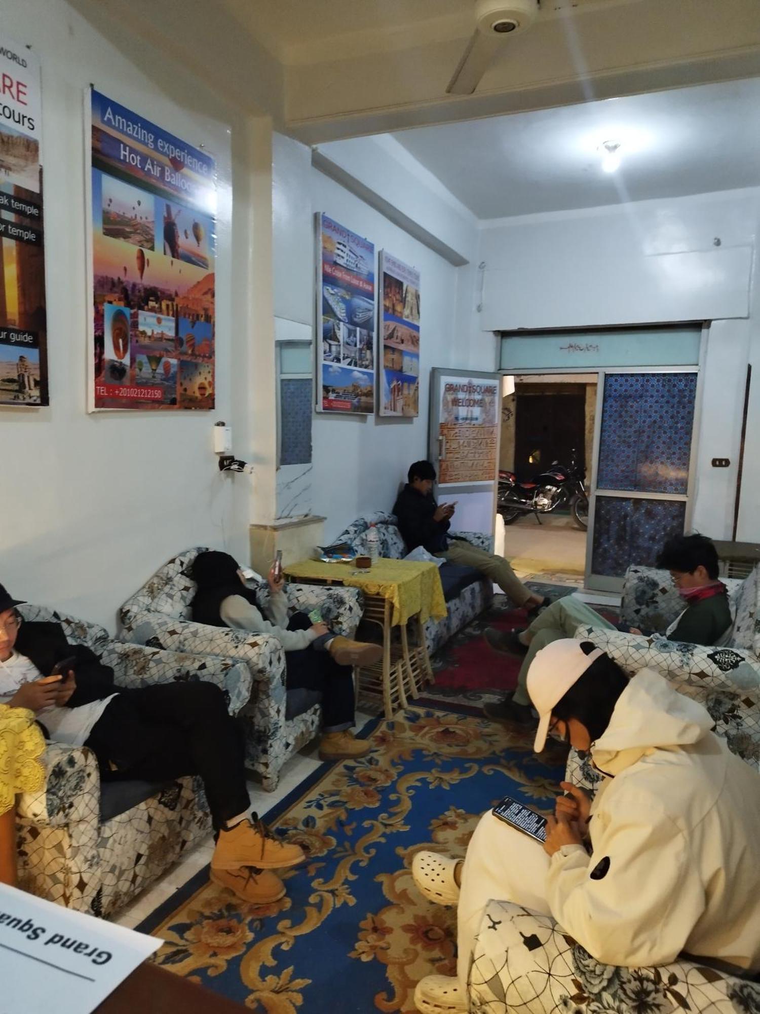 Grand Square Hostel Luxor Ngoại thất bức ảnh